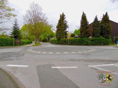 Kreisverkehr Albert-Einstein-Straße An der Ziegelei Thorsten Schmidt 20170501.jpg