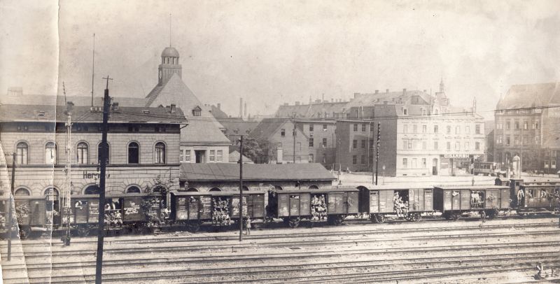 Datei:Herner Bahnhof, 1914 Mobilmachung.jpg