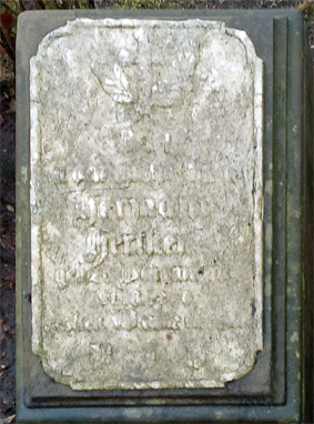 Hertker Hermann-Grab-Laurentius-Wanne-20170130 Janik.jpg