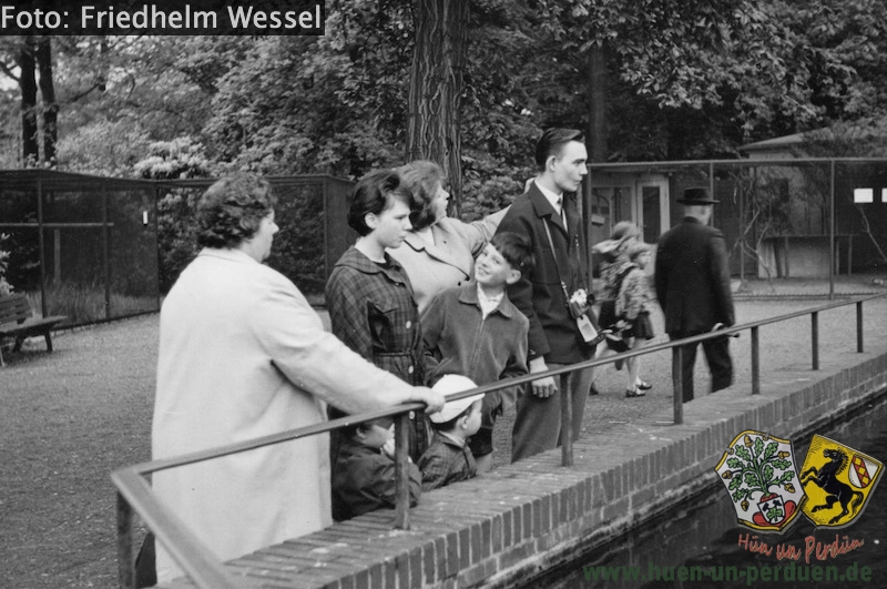 Datei:Im Zoo Gysenberg Anfang 1960er Friedhelm Wessel.jpeg