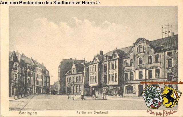 Datei:Postkarte Partie am Denkmal, um 1920.jpg