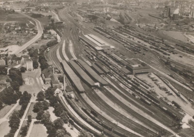 Datei:Wanne-Eickel Hauptbahnhof, nach 1930.jpg