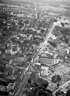 Bahnhofstraße Luftbild 1975.png