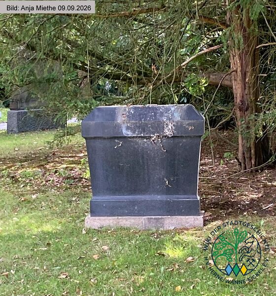 Datei:Binz-Plastik-Südfriedhof-Herne Miethe 09-09-2026.jpg