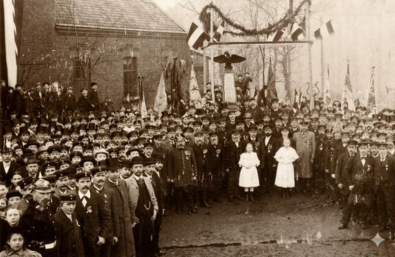 Kriegerdenkmal Sodingen, 1890er Jahre
