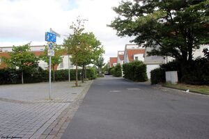 Henin-Beaumont-Straße-gb-2015.jpg