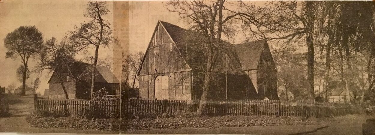 Kein Idyll irgendwo im weiten Münsterland, sondern eine der letzten ländlichen Inseln im Industriegebiet: Der Hoffmannsche Hof in Börnig [3]