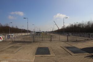 Schleuse Ost-gb-052015.jpeg