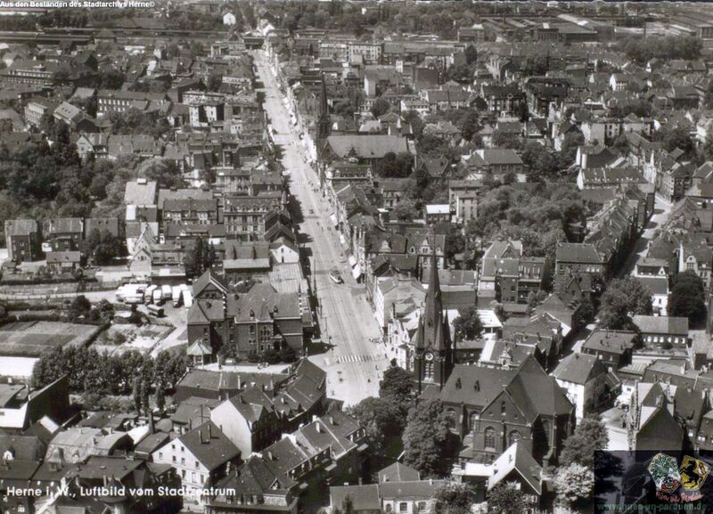 Datei:Stadtzentrum, um 1960.jpg