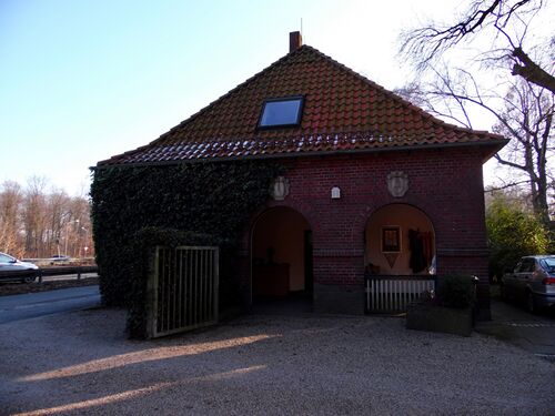 linkes Torhaus [1]