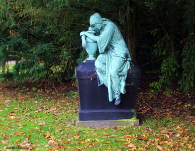Unbekanntes Grabdenkmal