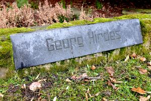 03Grabstaette GeorgHirdes6041xs.jpg