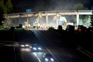 10Brueckenabriss 8033m.jpg