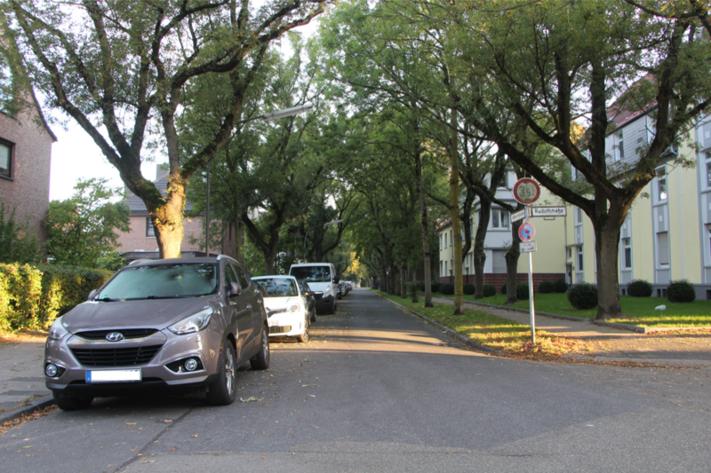 Datei:Albertstrasse 2312 TS 20211010.png