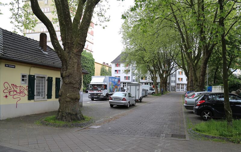 Datei:Am Amtshaus Gerd Biedermann 20170516.jpg