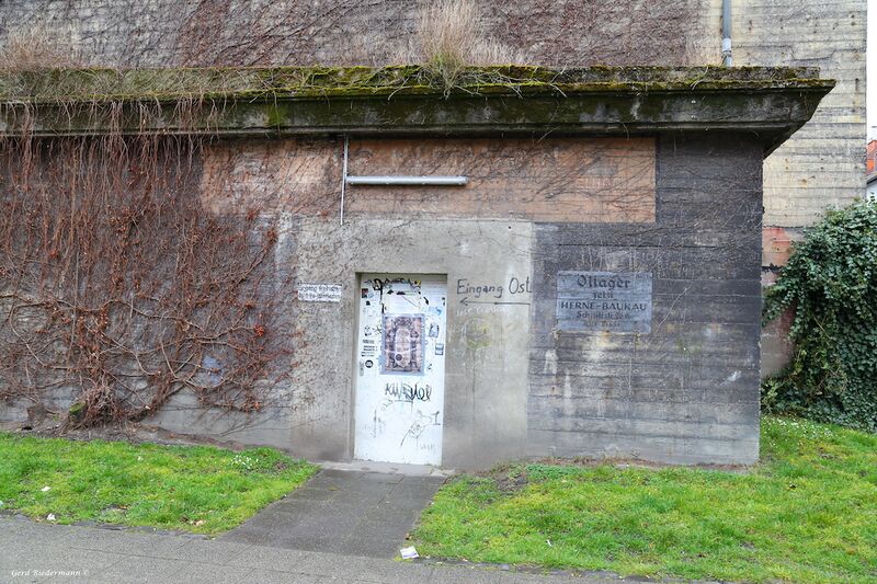 Datei:Amalienstrasse 2 Gerd Biedermann 2016.jpeg