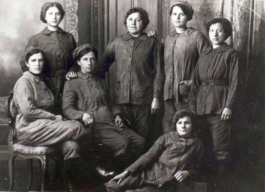 Arbeiterinnen der Zeche Friedrich der Große, undatiert