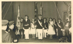 BSV Holthausen geweihte Fahne 1958 Sammlung Elsbeth Ruthe.png