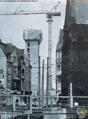 Bau der Wohntürme am ehemaligen Steinweg, 1975.jpg