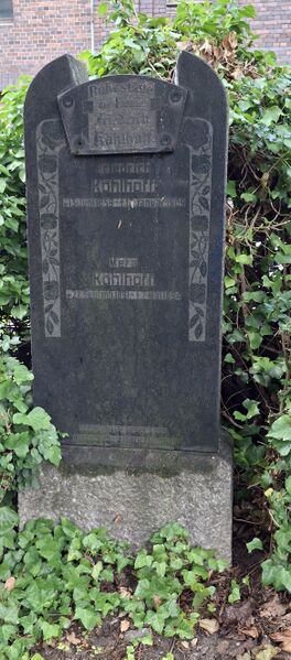 Datei:Bergelmann Friedhof 231 Köhlhoff Andreas Janik 2025.jpg