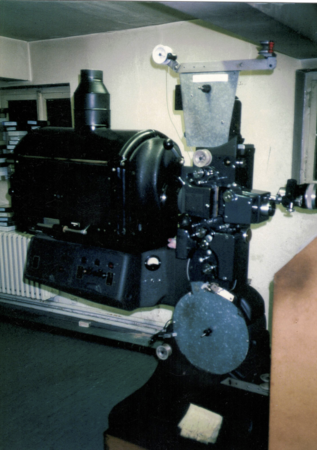 Bild aus dem Vorführraum für Kino 1 und 4 [4]]]