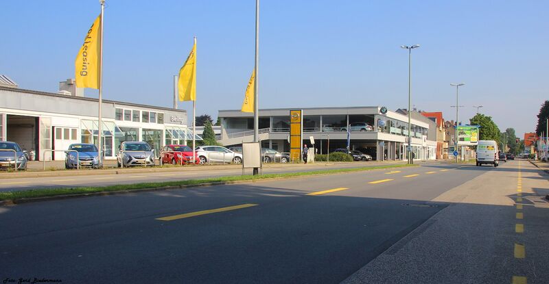 Datei:Bochumer Straße Opel Bieling Gerd Biedermann 20150813.jpg