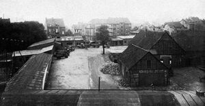 Düngelmann Hof Fuhrpark Knöll 1928.jpg