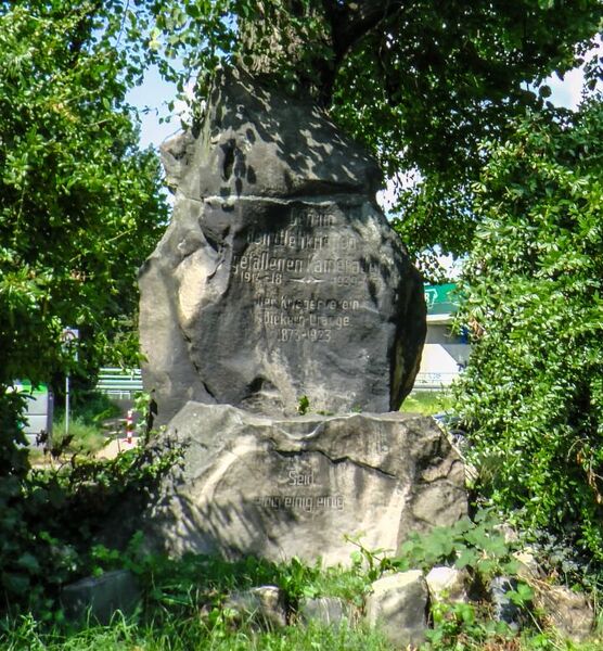 Datei:Den gefallenen Kameraden.jpg