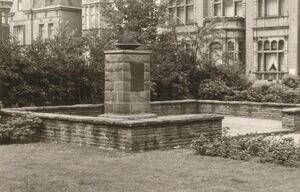 Die Toten mahnen.jpg