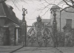 Eingang zu den Flottmann-Werken.jpg