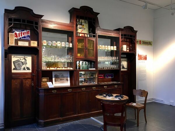 Das Rückbuffet aus der ehemaligen Kulturgaststätte Sonne