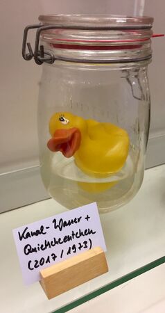 Ausstellungsstück im Heimatmuseum am Eröffnungstag [6]