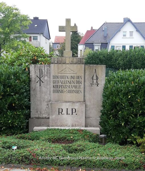 Datei:Friedhof Börnig Sodingen-Janik-Dionysius-01.jpg