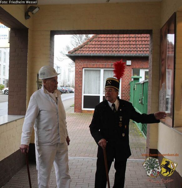 Datei:Gottfried Zechel und Werner Struppek April 2016 Friedhelm Wessel.jpg