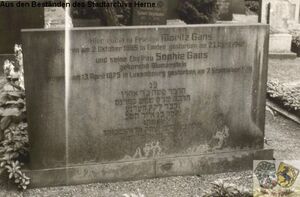 Grabstein von Moritz Gans, Vorsteher der Synagogengemeinde Herne.jpg