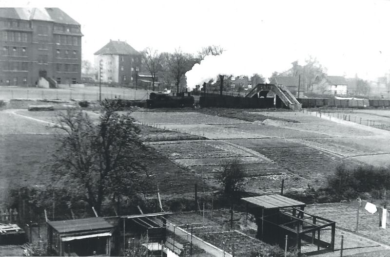Datei:Hafenanschlussbahn 1940er Jahre Archiv Vellwigschule.jpg