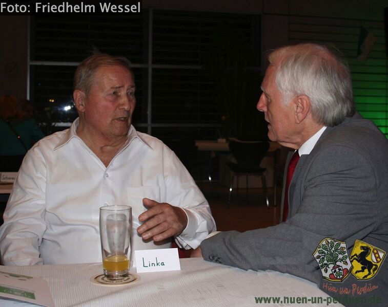 Datei:Harry Linka und Hans Tilkowski 2012.jpeg