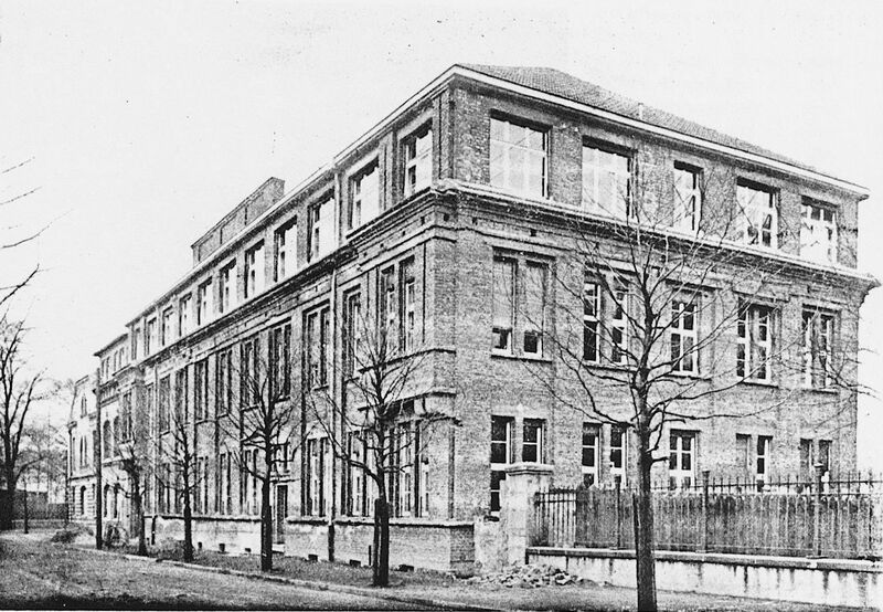 Datei:Hauptverwaltung Mont-Cenis 1922.jpg