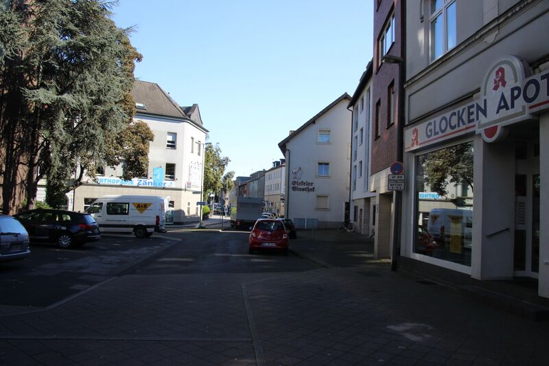 Datei:Herzogstrasse Gerd Biedermann 2016.jpeg