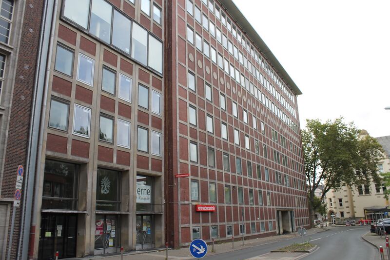 Datei:Hochbunker Freiligrathstr 0918 FK 20210426.jpg