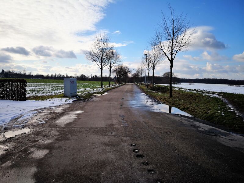 Datei:Holthauserstraße 2019 V1.jpg