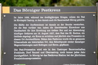 Informationstafel, an der Urbanuslinde/Pestkreuz, der Stadt Herne, Untere Denkmalbehörde