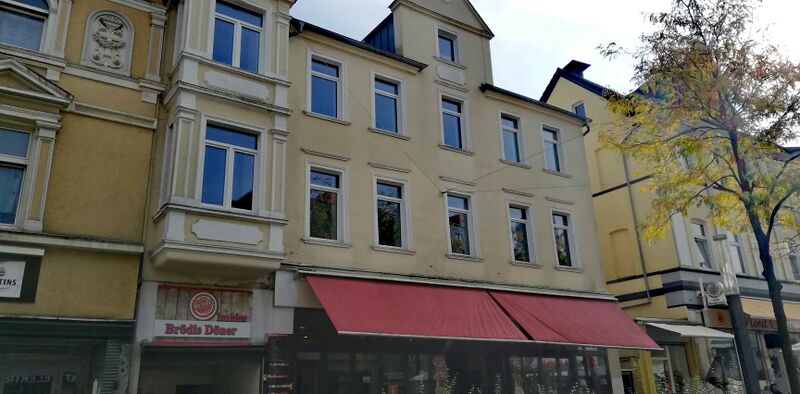 Datei:Janik Bahnhofstraße 14-2021.jpg