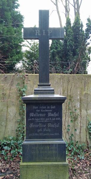 Datei:Janik Grab Rochol 2017.jpg