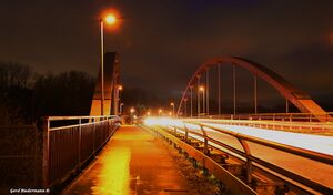 Kanalbrücke bei Nacht Gerd Biedermann 20160116.jpg