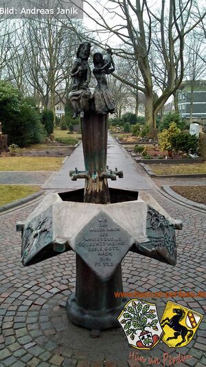 Katholischer Friedhof Wanne Laurentius Brunnen Andreas Janik 20170131.jpg
