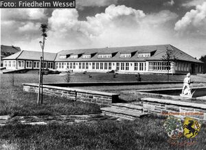 Kinderhaus St Ursula Außenansicht Friedhelm Wessel.jpg