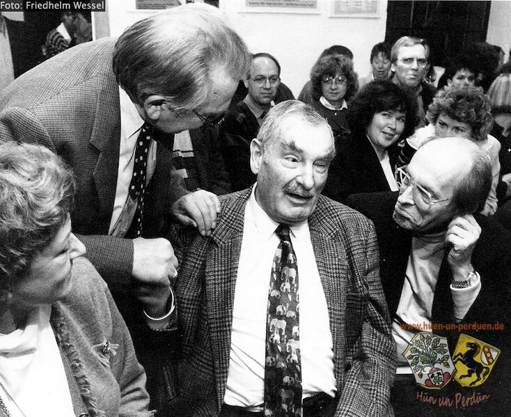 Datei:Kratzenstein und von Manger Friedhelm Wessel oJ.jpg