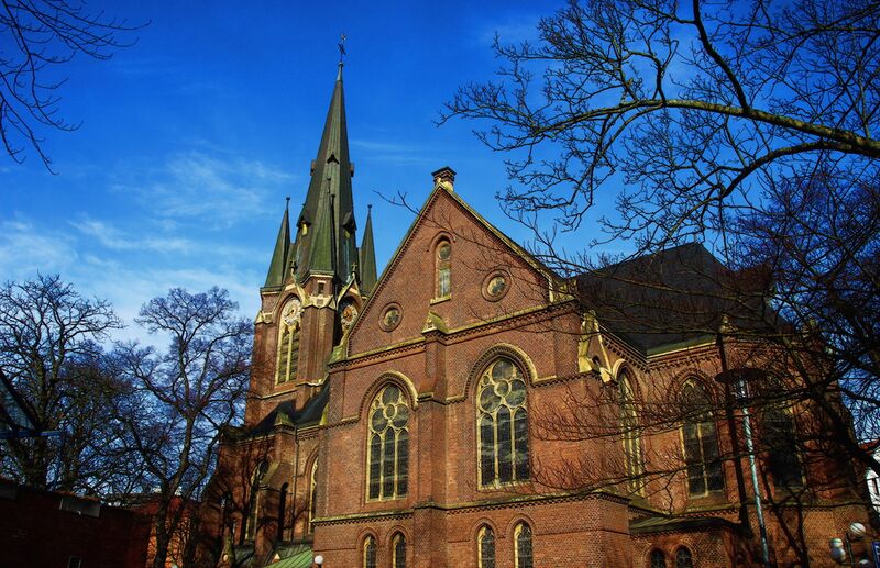 Datei:Kreuzkirche Herne.jpg