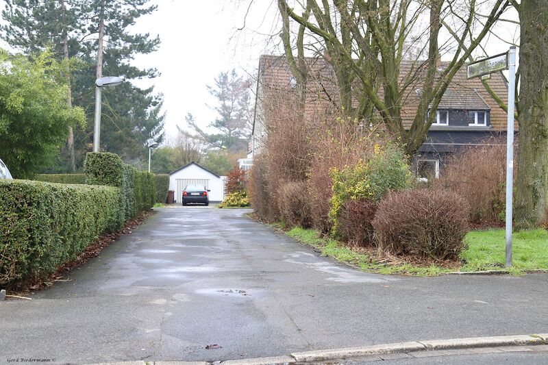 Datei:Maiglöckchenweg Gerd Biedermann 2016.jpeg